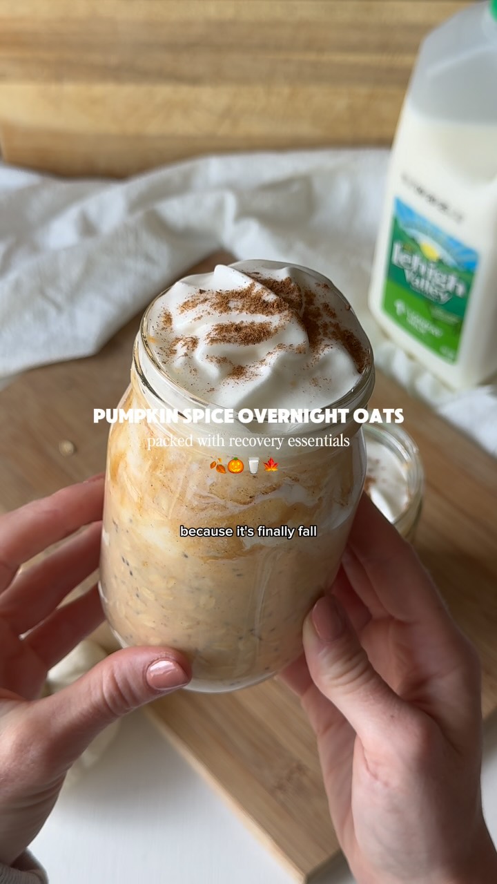 PUMPKIN SPICE OVERNIGHT OATS 🎃🍂 because it’s officially fall and we get to celebrate all the festive flavors of the season

Overnight oats are a go-to meal prep for me but having this flavor switch up gave me a sense of excitement for breakfast 🤩 Marathon training for @everywomansmarathon has given me some extraaaaaa early mornings to get those miles in, so having this prepped for me to eat before work is so important!

These oats are super creamy, flavorful & packed with protein + electrolytes thanks to @lehighvalleydairy milk. So go grab these ingredients, prep your breakfasts ahead of time & your future workweek self will thank you 😜
.
.
.
dEATS 👉 Pumpkin Spice Overnight Oats
1/2 cup rolled oats
1 scoop vanilla protein powder
1/2 cup @lehighvalleydairy milk
Spoonful chia seeds
1 spoonful of pumpkin puree (not pie filling)
3-4 tbsp Greek yogurt 
1/2 tsp pumpkin spice seasoning (just do cinnamon if you don’t have it :)

Option to add pumpkin seeds, berries or sliced figs on the top! Or festive whipped cream & extra pumpkin spice like I did 🤭

Makes 1 serving - adjust to your needs and multiple for as many servings as you need! 

#Ad #EveryWomansMarathon #LehighValleyDairy #PostRunFuel #marathontraining #mealprep #overnightoats #pumpkinspice #healthyfallrecipes #highprotein #LehighValleyMilk #lehighvalleyxEWM #TeamMilk