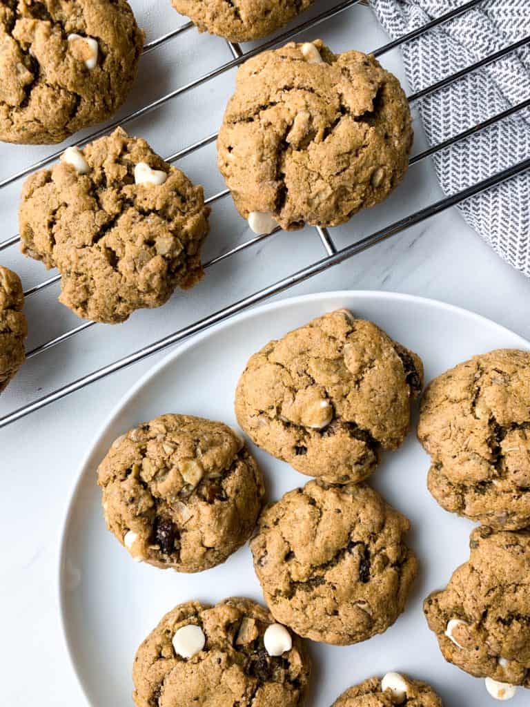 white chocolate pistachio oatmeal cookies