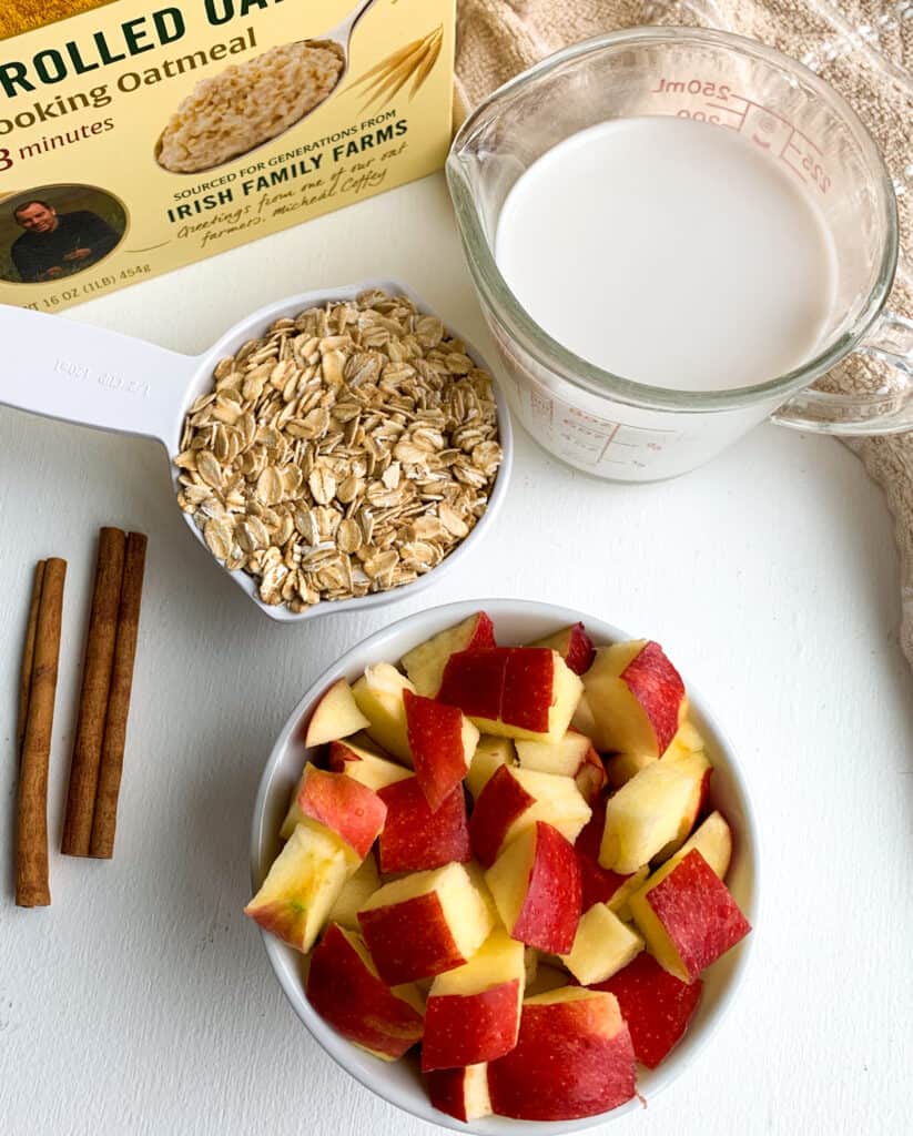 Creamy Stovetop Cinnamon Apple Oatmeal - Naturally Being Nat