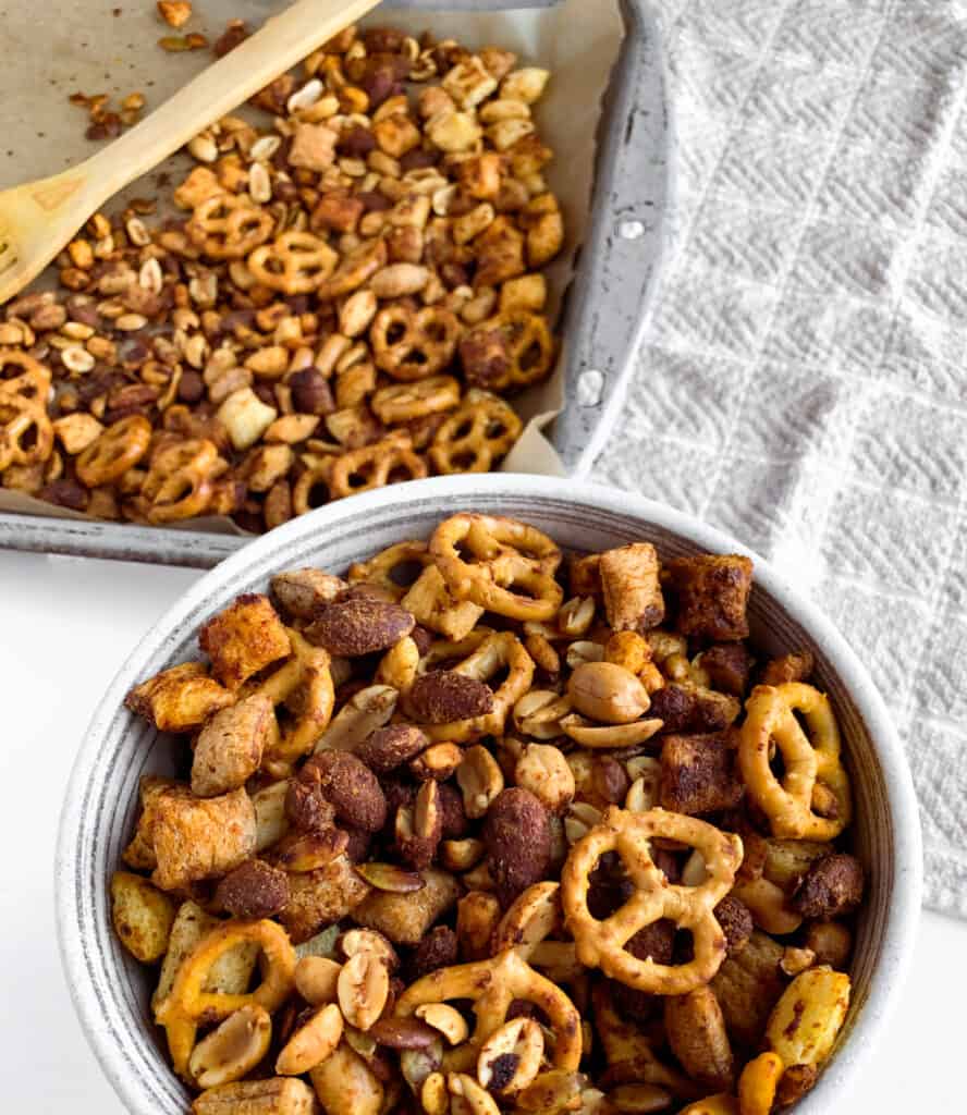 vegan and gluten free savory snack mix