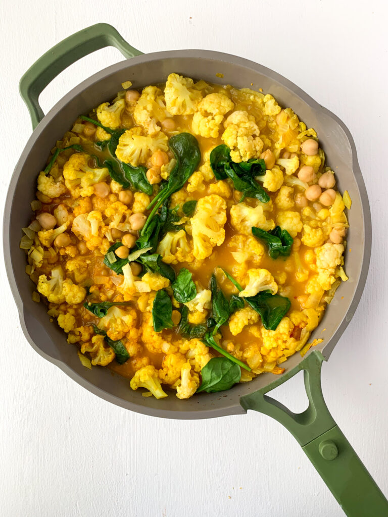 coconut chickpea cauliflower curry